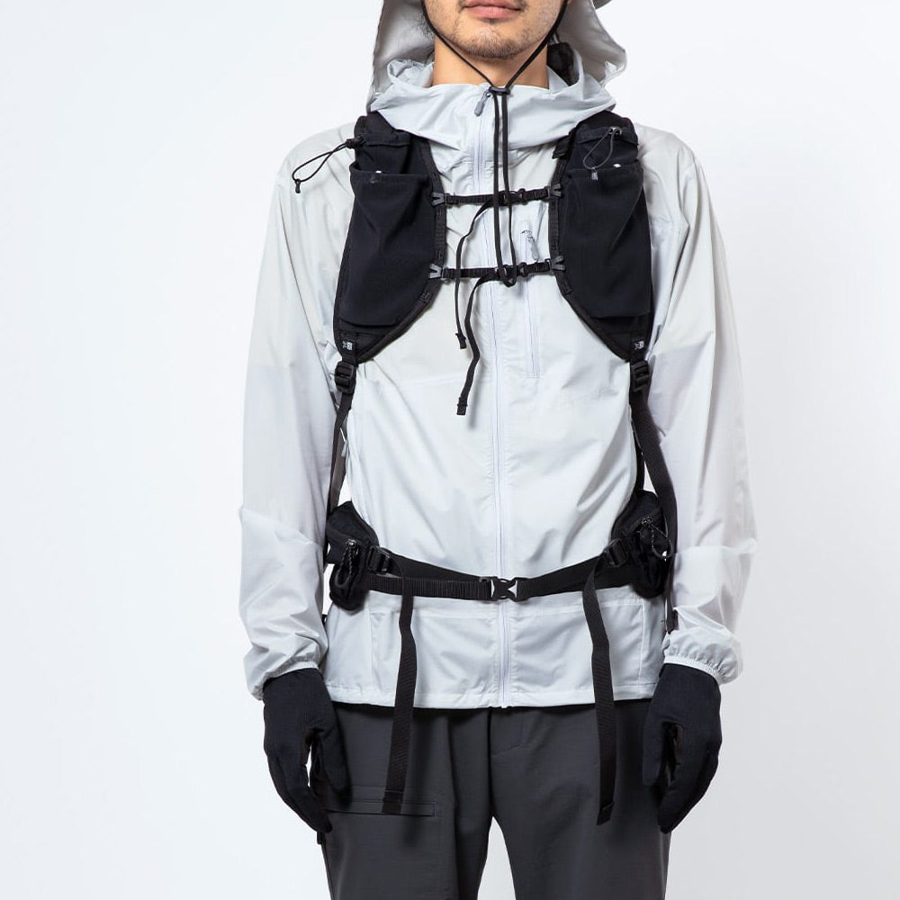 軽くて多機能、かつシンプルなザック / cleave 30 リュックサック